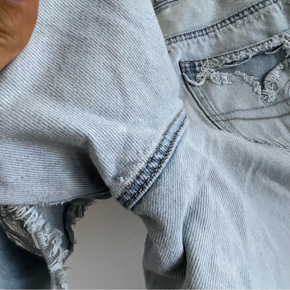 American Eagle Mom Short Heavy Distressed Shorts 6 - Picture 11 of 11